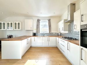 Photo 12- click for photo gallery